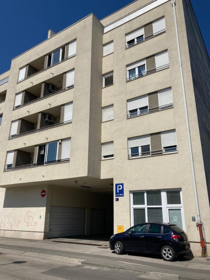 Apartment Maris - Free Parking Zagreb Luaran gambar